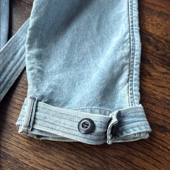 DONNA TRENCH in wanderlust - Picture 8 of 16